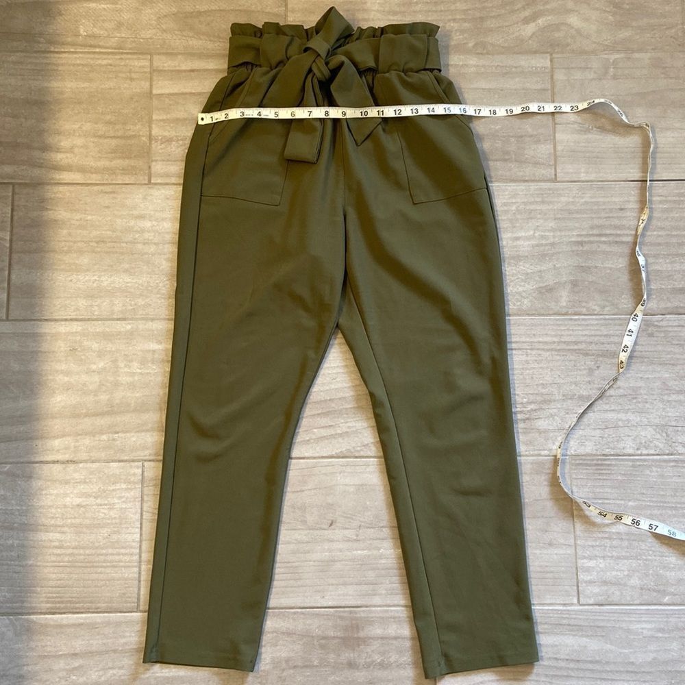 High waisted olive green pants by Grace Karin in women’s size Small